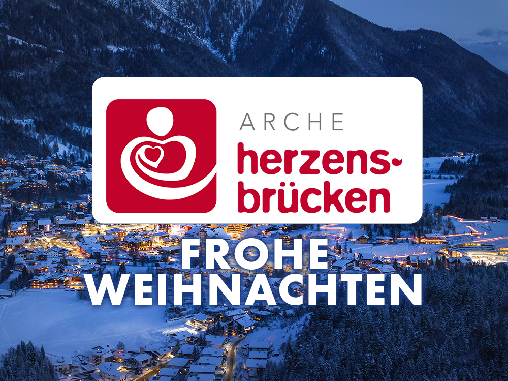 Drohnenaufnahme Seefeld bei Dämmerung im Winter_Zoomaufnahme Ortszentrum